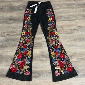 Alice and Olivia embroidered high waisted bell jeans brand new